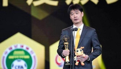 开云体育官网-京媒：李霄鹏非过渡主帅 国足新教练组或中西合璧